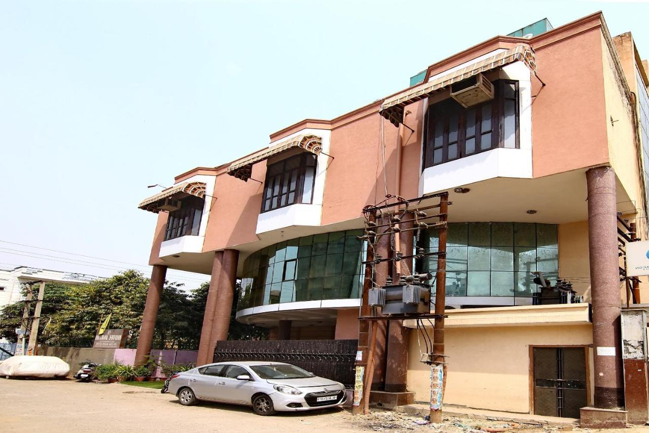 Hotel Sarthi Noida Exterior photo